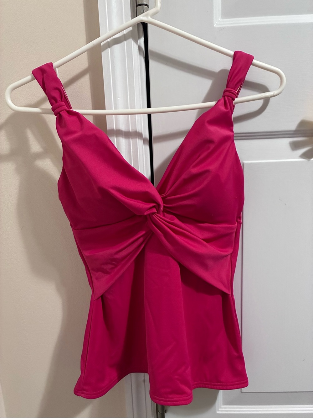 Orvis miraclesuit Fuchsia Twist-Front Tankini Top sz S